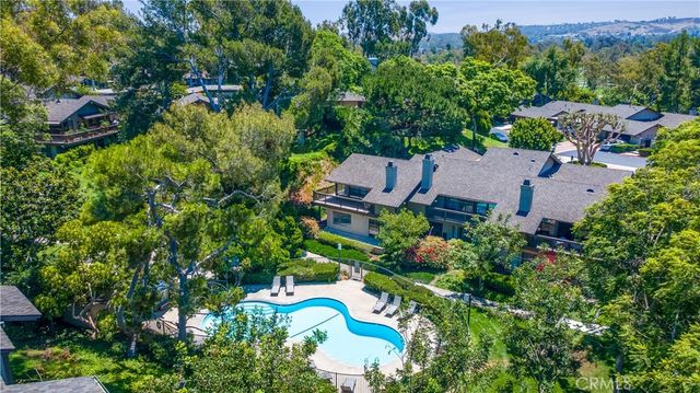 2 Prado 32, Irvine, CA 92612
