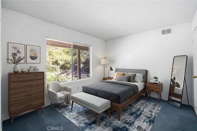 2 Prado 32, Irvine, CA 92612