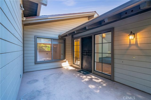2 Prado 32, Irvine, CA 92612