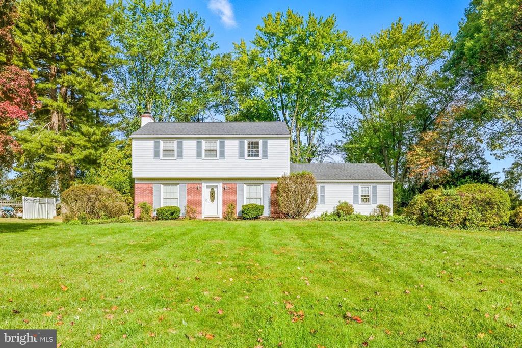 305 LARCHWOOD RD, West Chester, PA 19382
