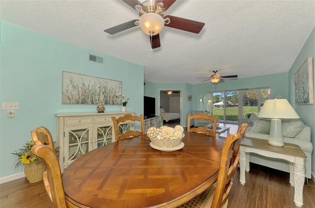 433 CERROMAR LANE 341, Venice, FL 34293