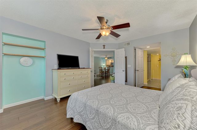 433 CERROMAR LANE 341, Venice, FL 34293