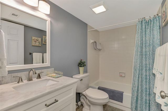 433 CERROMAR LANE 341, Venice, FL 34293