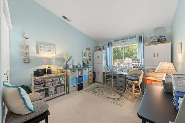 2S111 Waltham Court, Warrenville, IL 60555