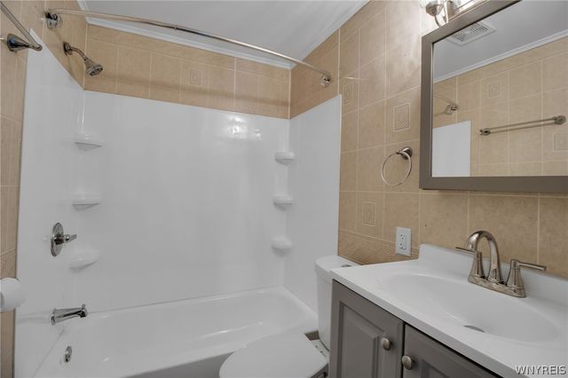 144 Clearvale Drive, Cheektowaga, NY 14225