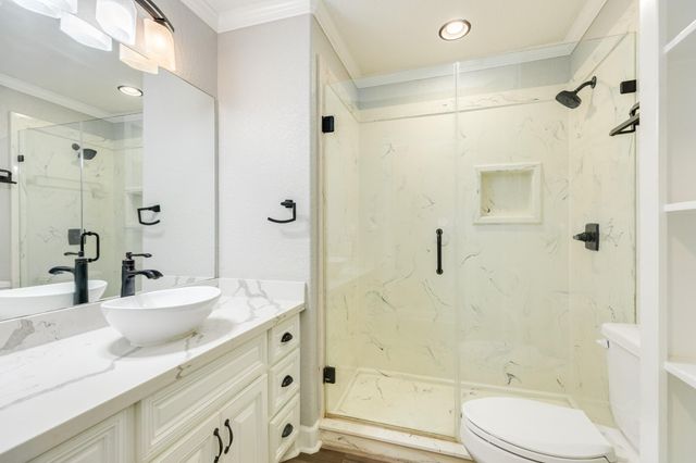 1100 Western Avenue, Angleton, TX 77515