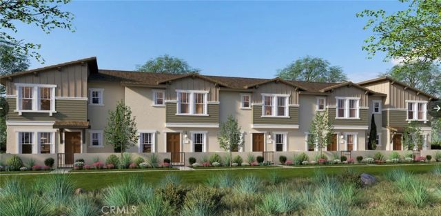15587 April Dawn Way 3, Fontana, CA 92336