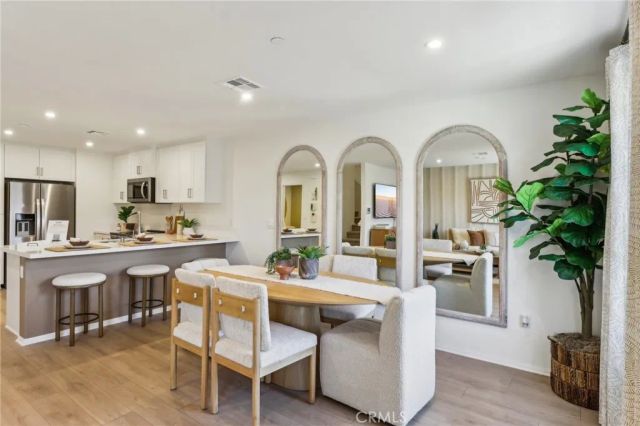 15587 April Dawn Way 3, Fontana, CA 92336
