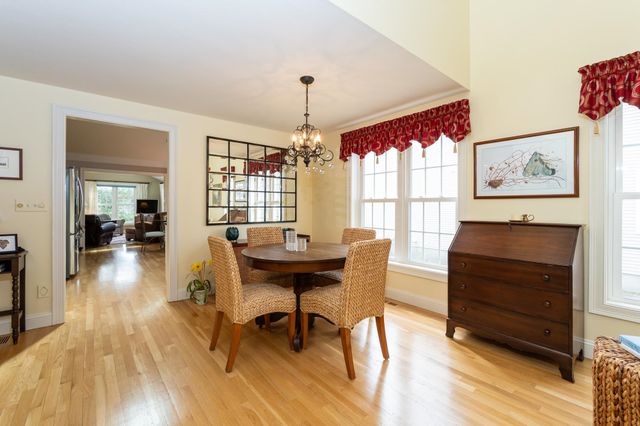 33 Hampton Meadows, Hampton, NH 03842