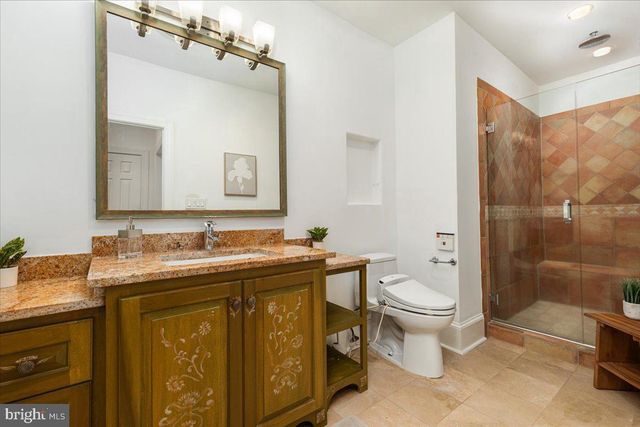 532 WALKER RD, Great Falls, VA 22066