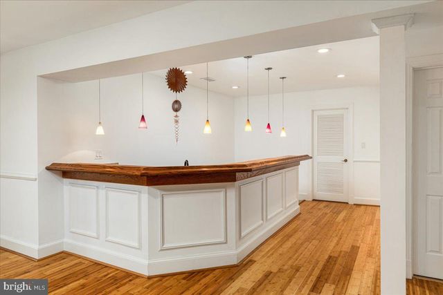 532 WALKER RD, Great Falls, VA 22066