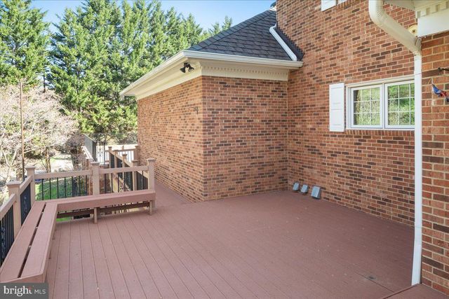 532 WALKER RD, Great Falls, VA 22066