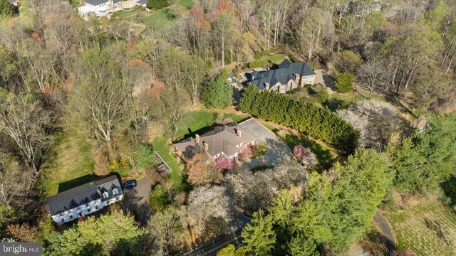 532 WALKER RD, Great Falls, VA 22066