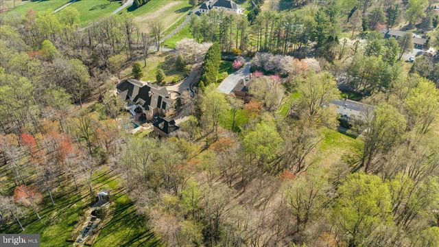 532 WALKER RD, Great Falls, VA 22066