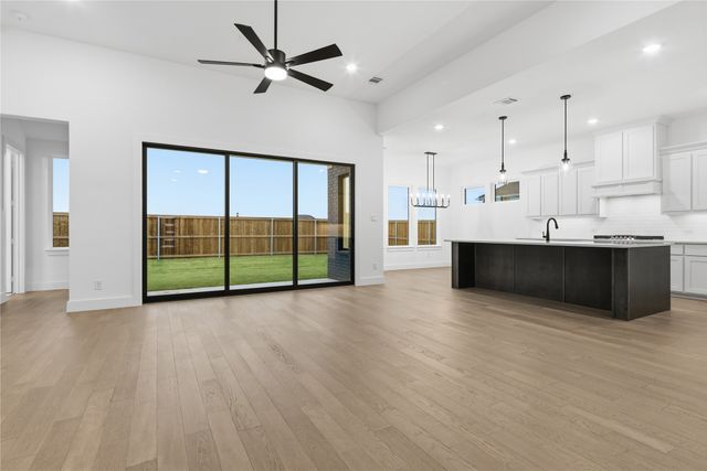 1653 Cedar Elm Way, Burleson, TX 76028