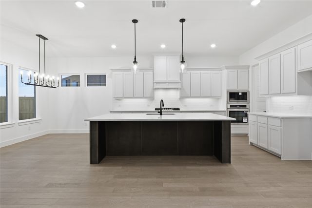 1653 Cedar Elm Way, Burleson, TX 76028