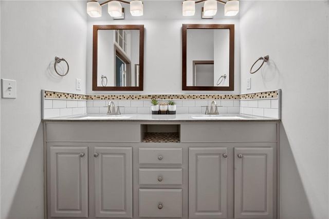 22608 W 73rd Street, Shawnee, KS 66227