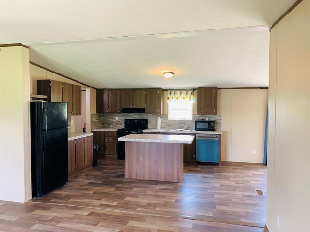 360 County Road 2251, Cleveland, TX 77327