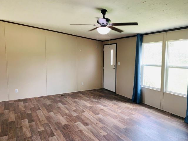 360 County Road 2251, Cleveland, TX 77327