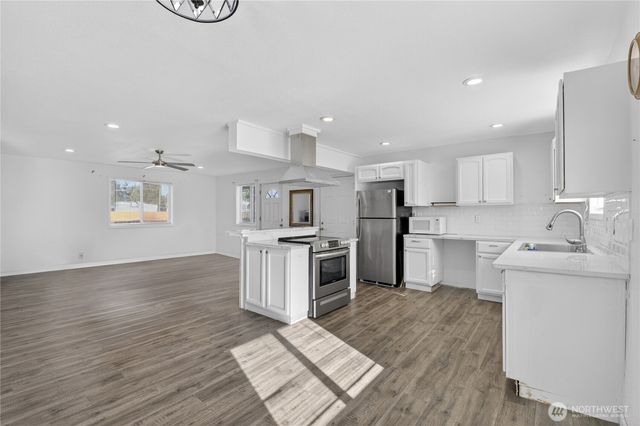 3718 S Gunnison Street, Tacoma, WA 98409