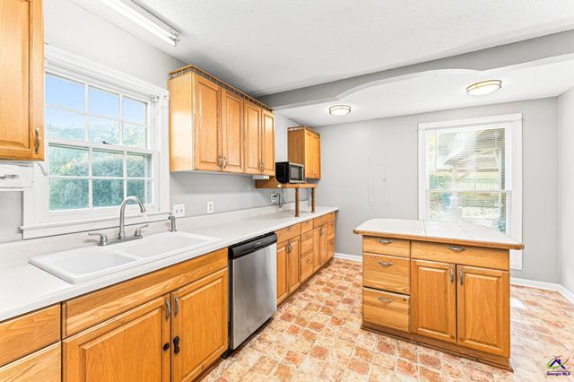 3740 Bonanza Drive, Macon, GA 31216
