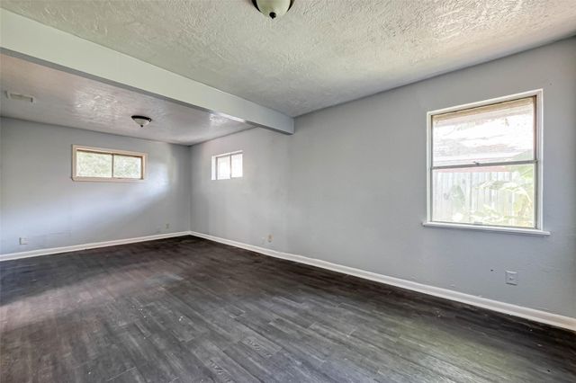 10613 Buffum Street, Houston, TX 77051