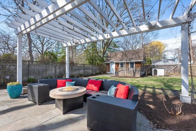 1148 Isabella Street, Wilmette, IL 60091