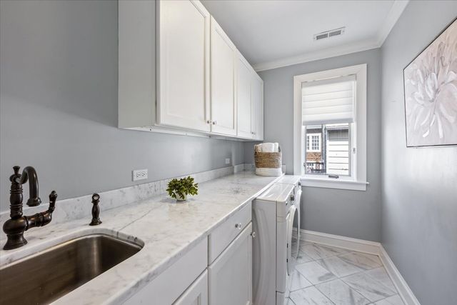 1148 Isabella Street, Wilmette, IL 60091
