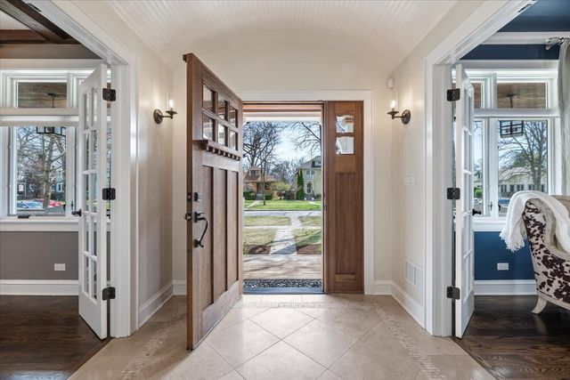 1148 Isabella Street, Wilmette, IL 60091