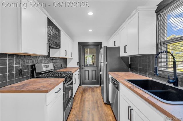 1759 Parker Street, Detroit, MI 48214