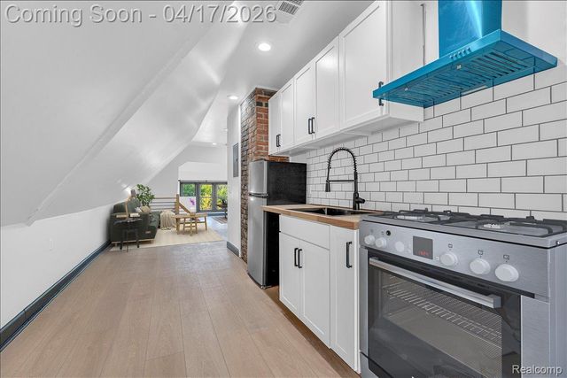 1759 Parker Street, Detroit, MI 48214