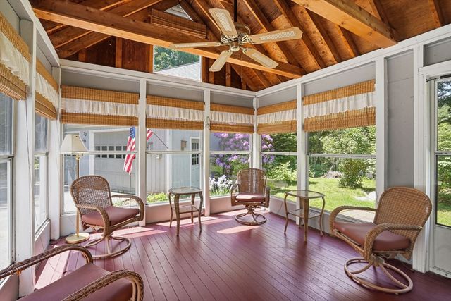 33 Cold Spring Rd, Westford, MA 01886