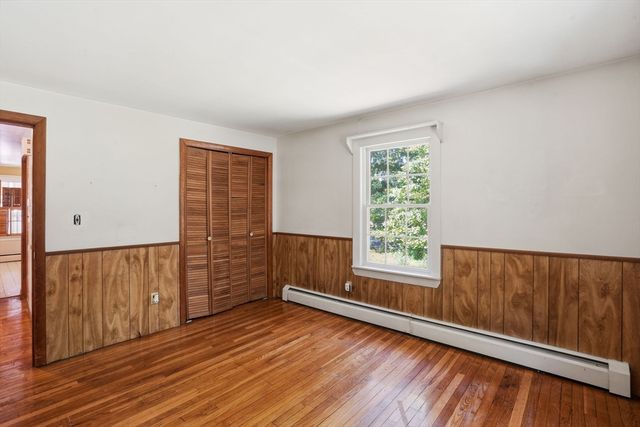 33 Cold Spring Rd, Westford, MA 01886