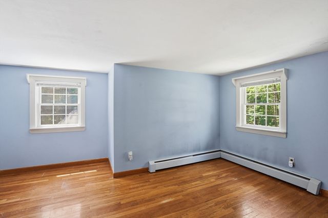 33 Cold Spring Rd, Westford, MA 01886