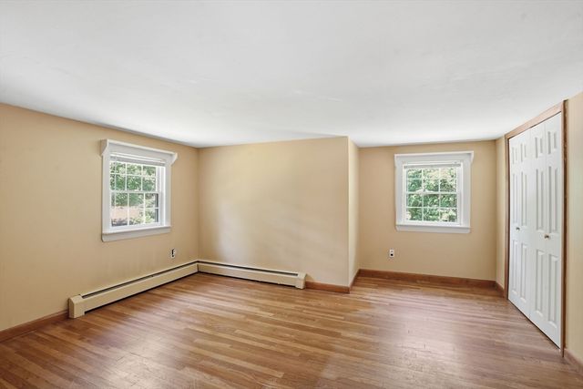 33 Cold Spring Rd, Westford, MA 01886