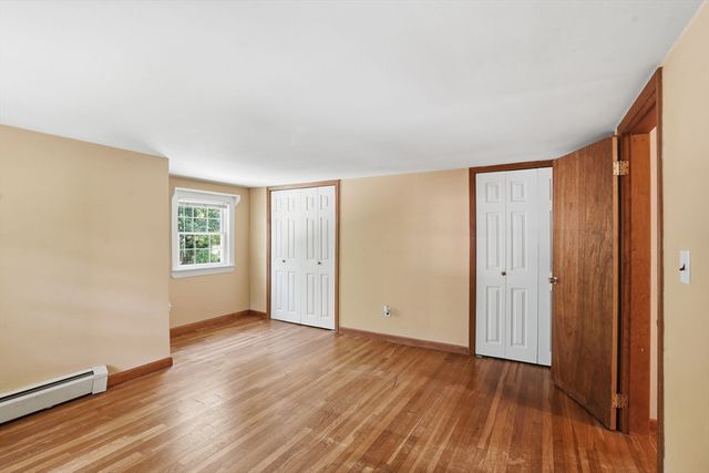 33 Cold Spring Rd, Westford, MA 01886