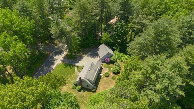33 Cold Spring Rd, Westford, MA 01886