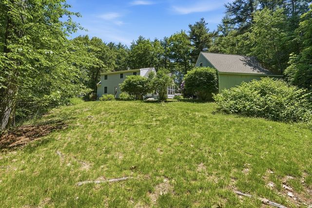 33 Cold Spring Rd, Westford, MA 01886