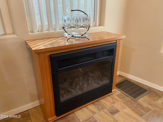 2061 S WALLA WALLA Circle, Apache Junction, AZ 85119