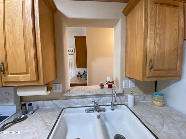 2061 S WALLA WALLA Circle, Apache Junction, AZ 85119