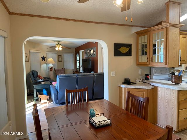 2061 S WALLA WALLA Circle, Apache Junction, AZ 85119