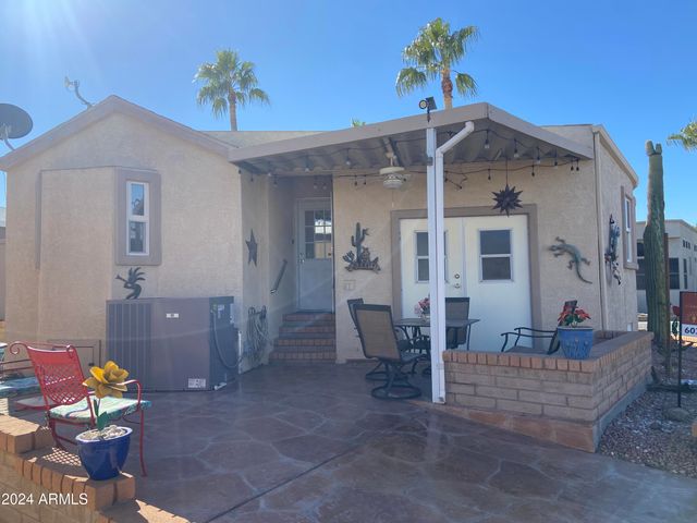 2061 S WALLA WALLA Circle, Apache Junction, AZ 85119