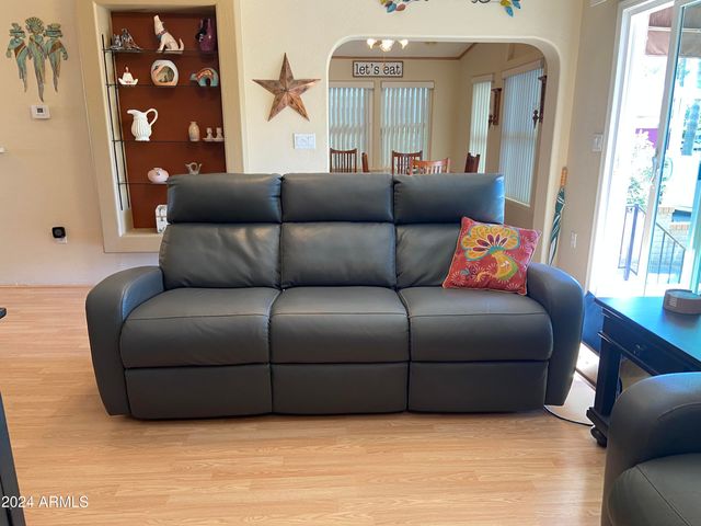 2061 S WALLA WALLA Circle, Apache Junction, AZ 85119