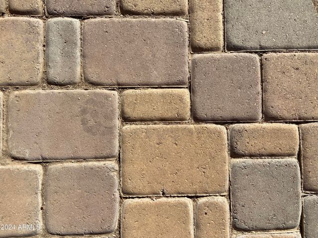 2061 S WALLA WALLA Circle, Apache Junction, AZ 85119