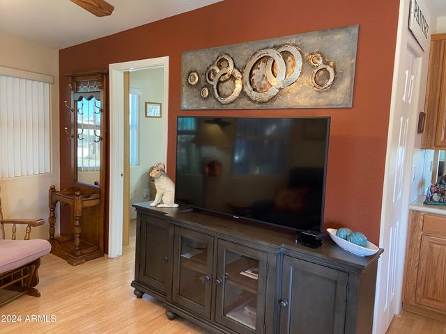 2061 S WALLA WALLA Circle, Apache Junction, AZ 85119