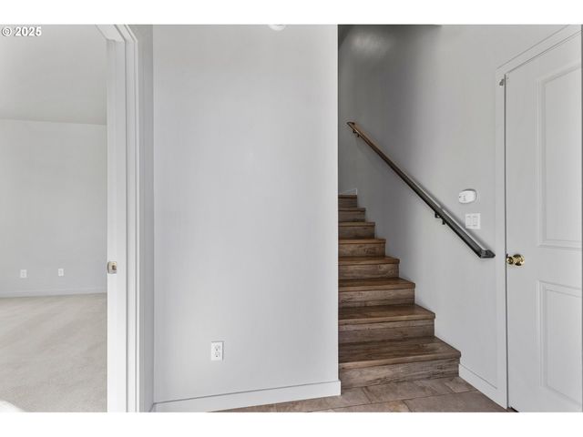 193 N 44TH Pl, Ridgefield, WA 98642
