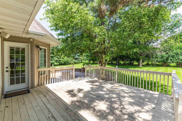 3023 Wellington Drive, Cedar Falls, IA 50613