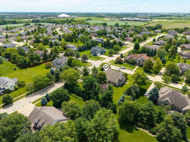 3023 Wellington Drive, Cedar Falls, IA 50613