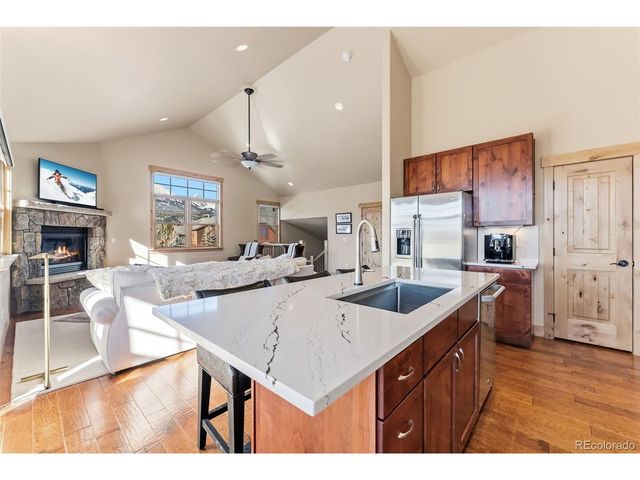 52 Spinner Pl, Silverthorne, CO 80498