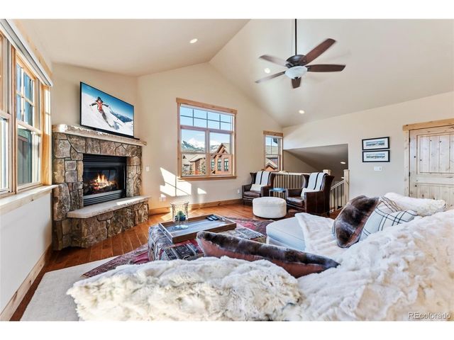 52 Spinner Pl, Silverthorne, CO 80498